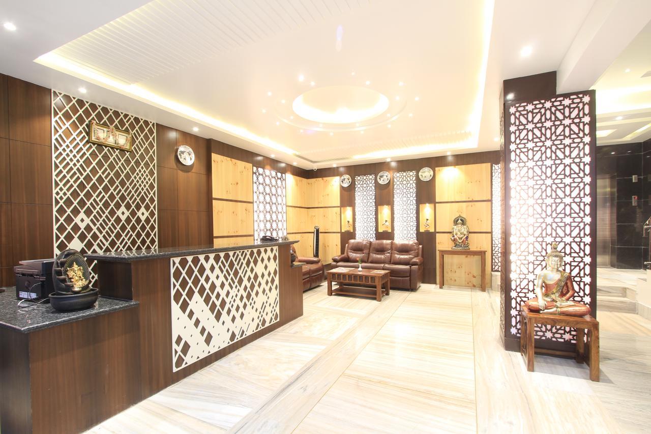 Sandesh Pride Mysore Buitenkant foto